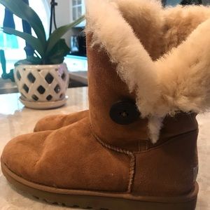 Ugg Bailey camel boots
